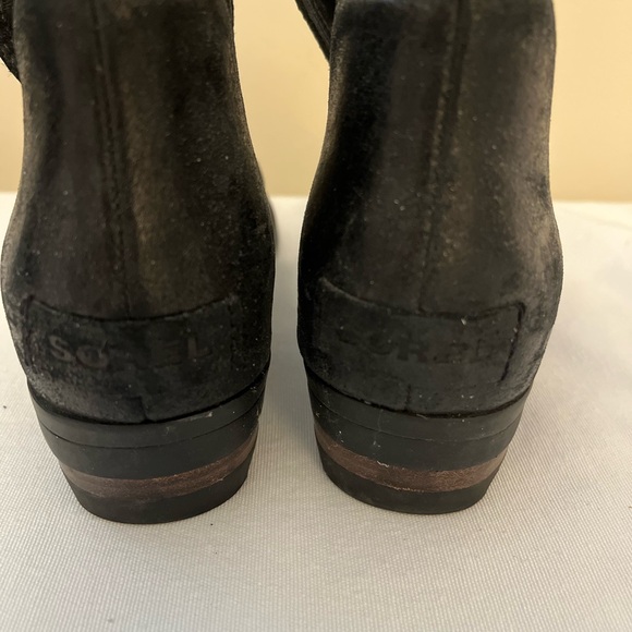 SOREL Lolla Cut Out Women's Black Leather Bootie Ankle Boots Size 6 - Picture 3 of 5